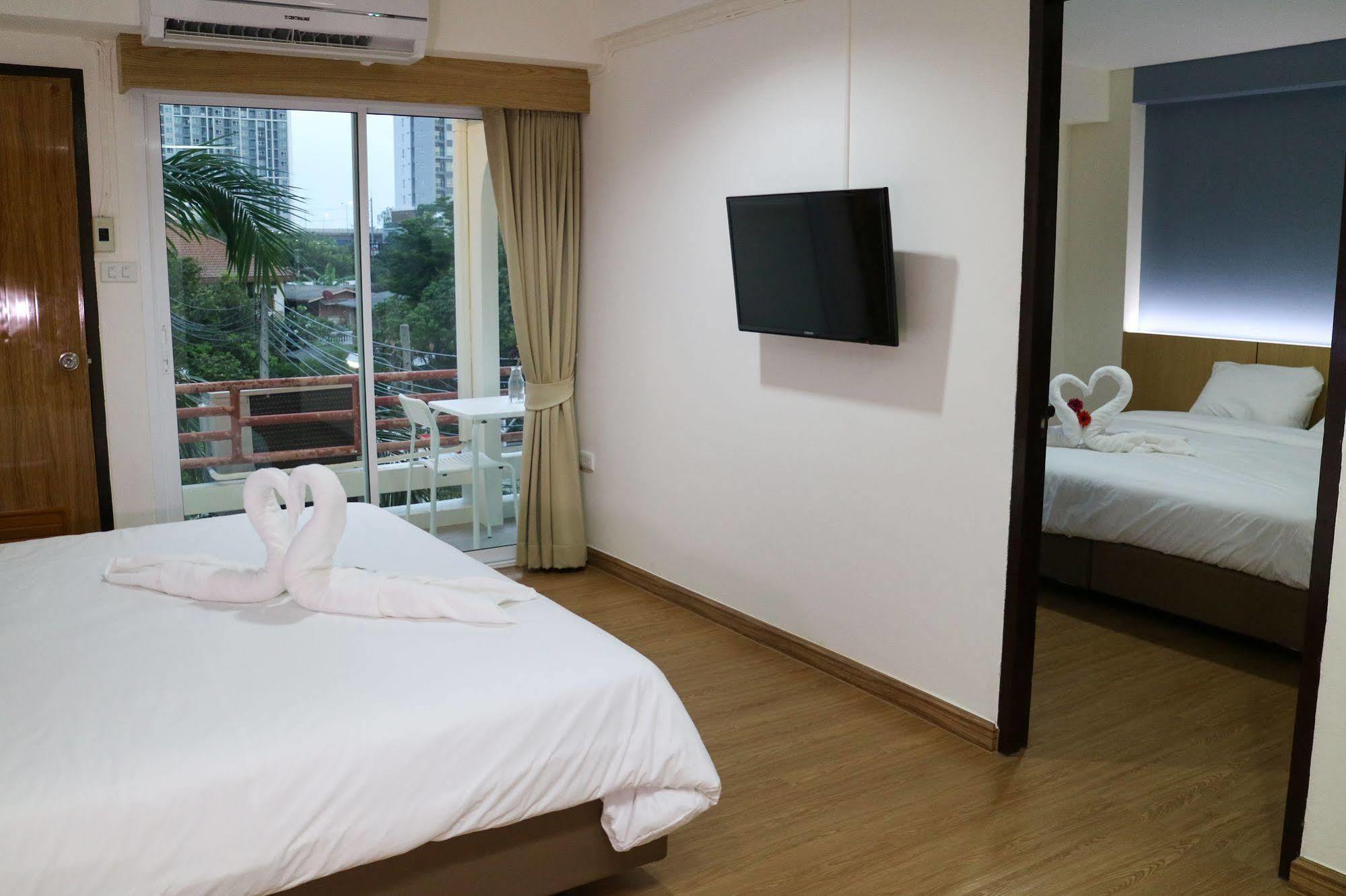 Beerapan Hotel Bangkok Kültér fotó