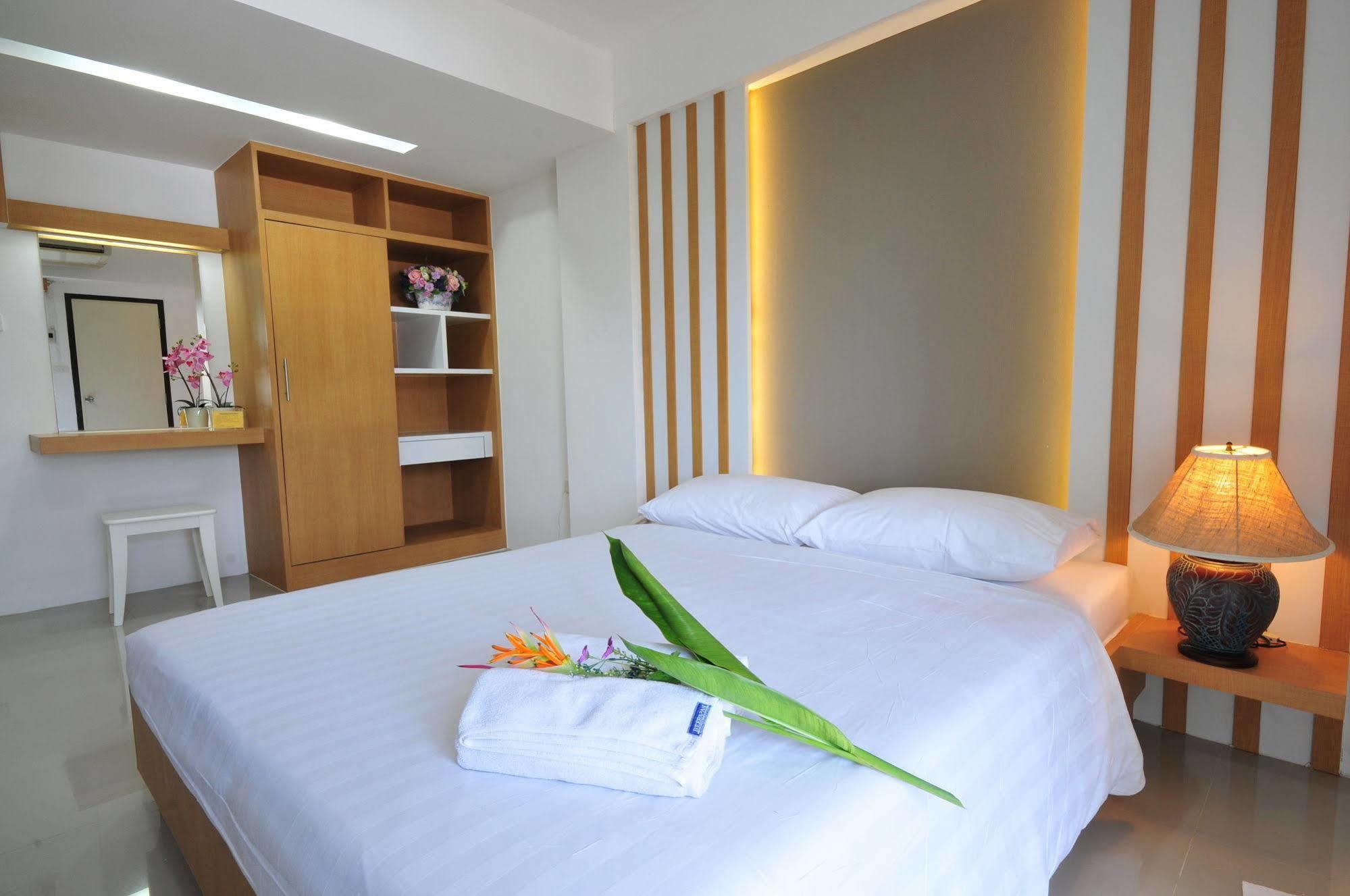 Beerapan Hotel Bangkok Kültér fotó